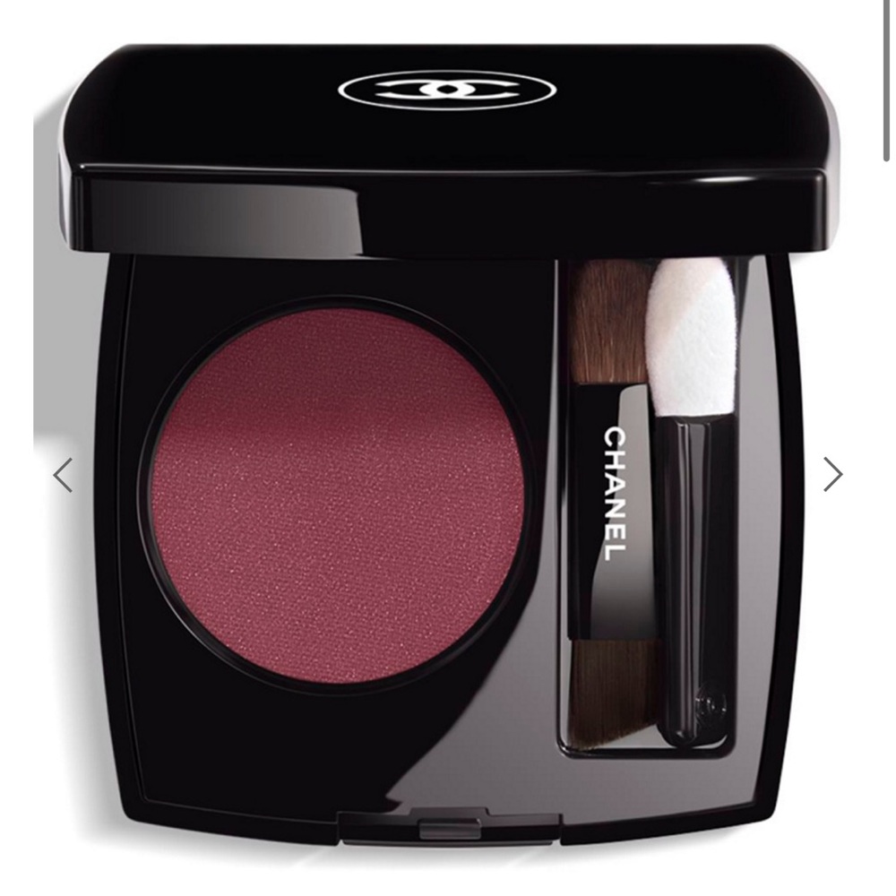 CHANEL OMBRE ESSENTIELLE - 244 Rouge Cuir
Multi-Use Eye Top Coat